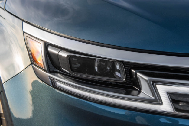 2024 Kia Carnival LED Headlight Close-Up