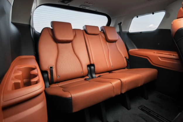 2024 Kia Carnival Spacious Third Row Seats Full-View 